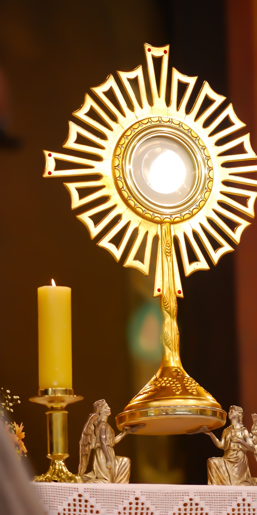 Holy Eucharist | Monstrance | Blessed Sacrament | Adoration